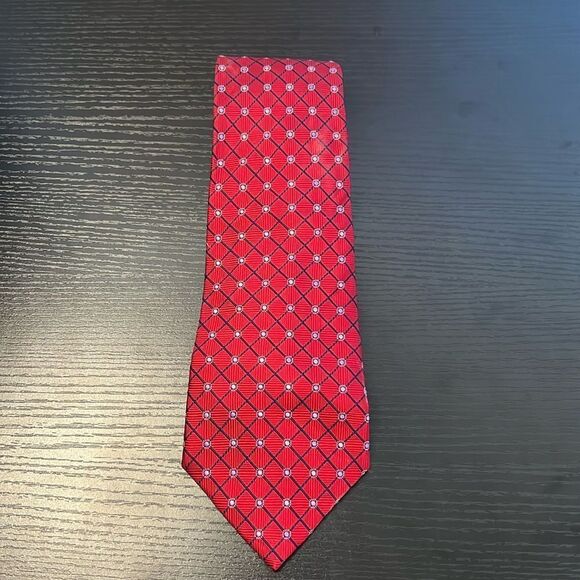 Men's Tasso Elba Red and Blue Diamond Patterned Silk Tie - Picture 1 of 5